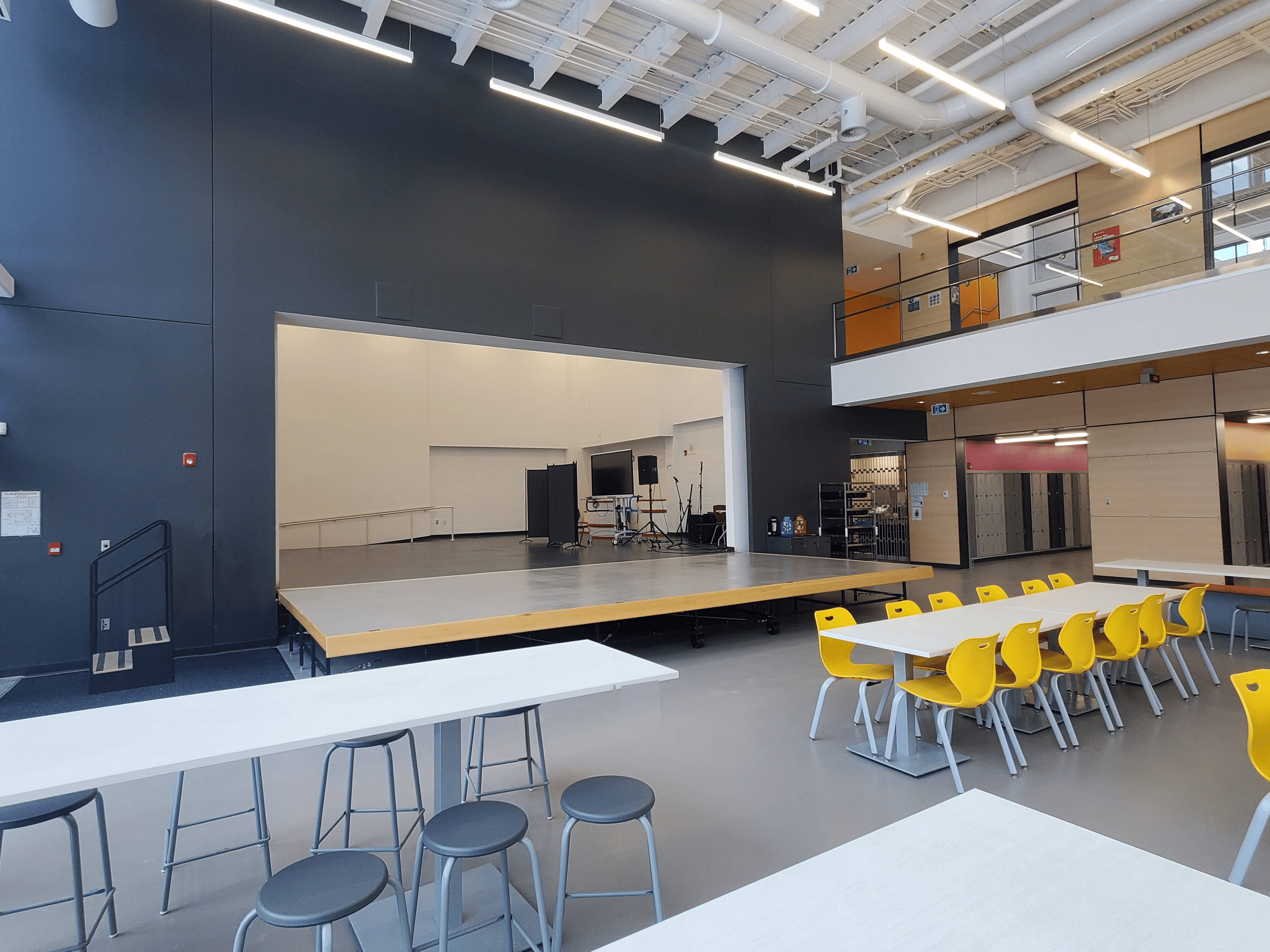 Retractable Stage - Cafeteria - Gatineau High School